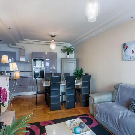 شقة Heracles By Interhome نيس